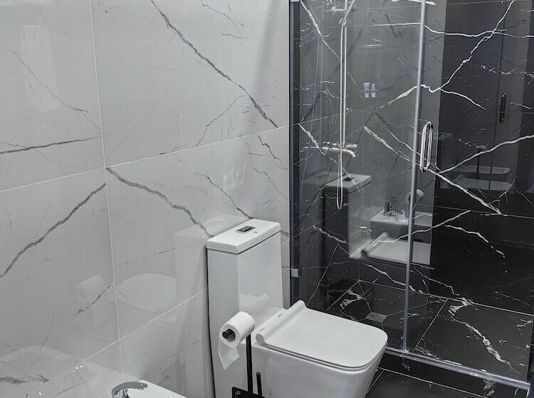 هتل Shymkent Park