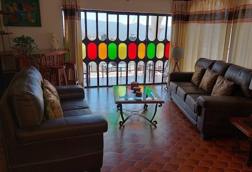 ペンション Casa Chanito