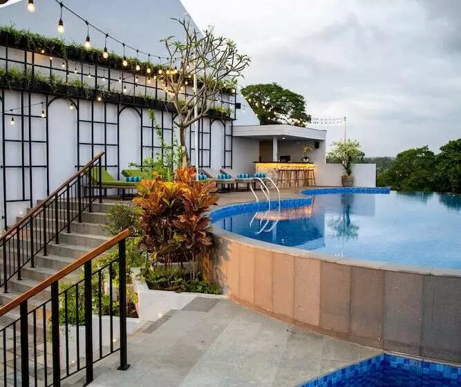 Rv Hotel Kutus Kutus