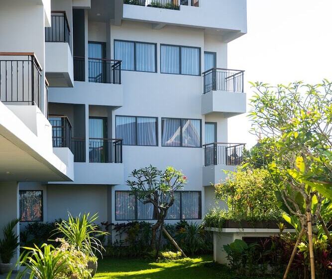 Rv Hotel Kutus Kutus