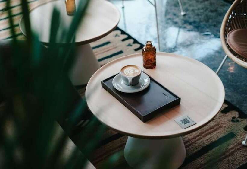 Shada Hotels Jumeirah Gardens