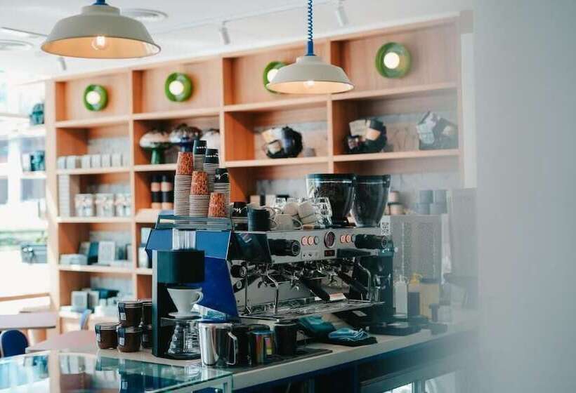 Shada Hotels Jumeirah Gardens