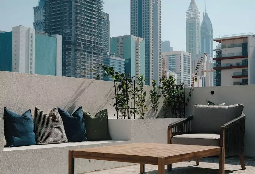 Shada Hotels Jumeirah Gardens