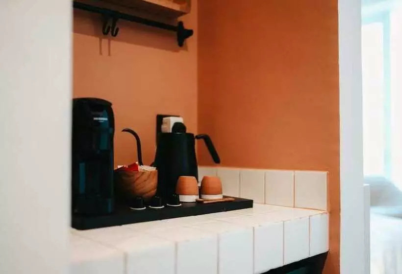 Shada Hotels Jumeirah Gardens