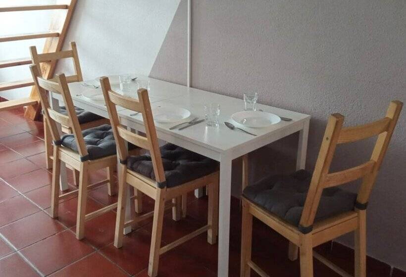 Apartamentos Las Tuyas 3000