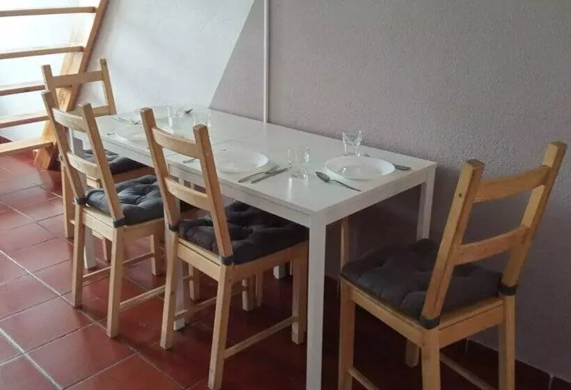 Apartamentos Las Tuyas 3000