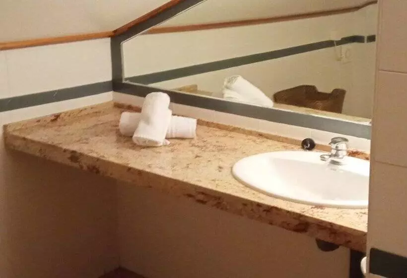 Apartamentos Las Tuyas 3000