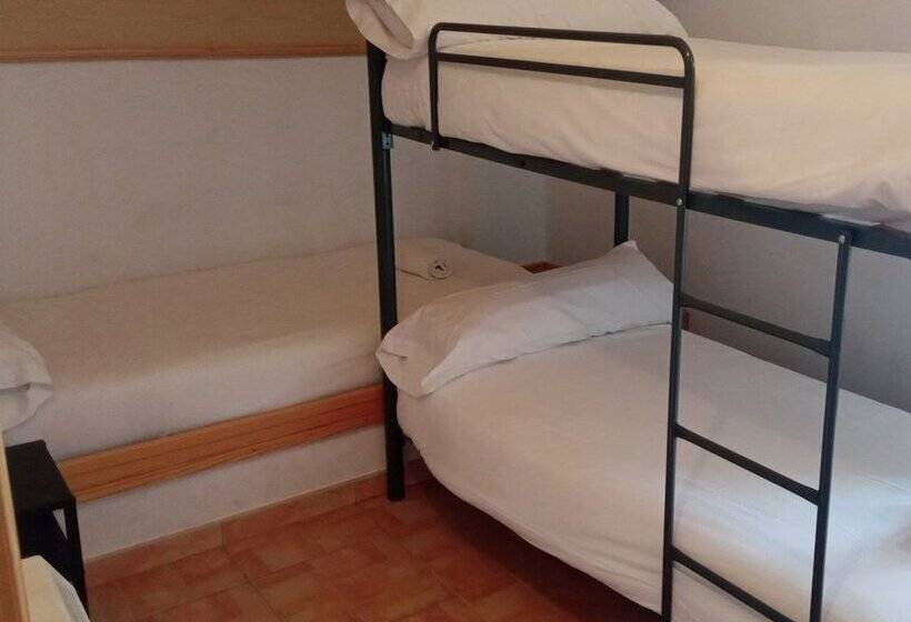 Apartamentos Las Tuyas 3000