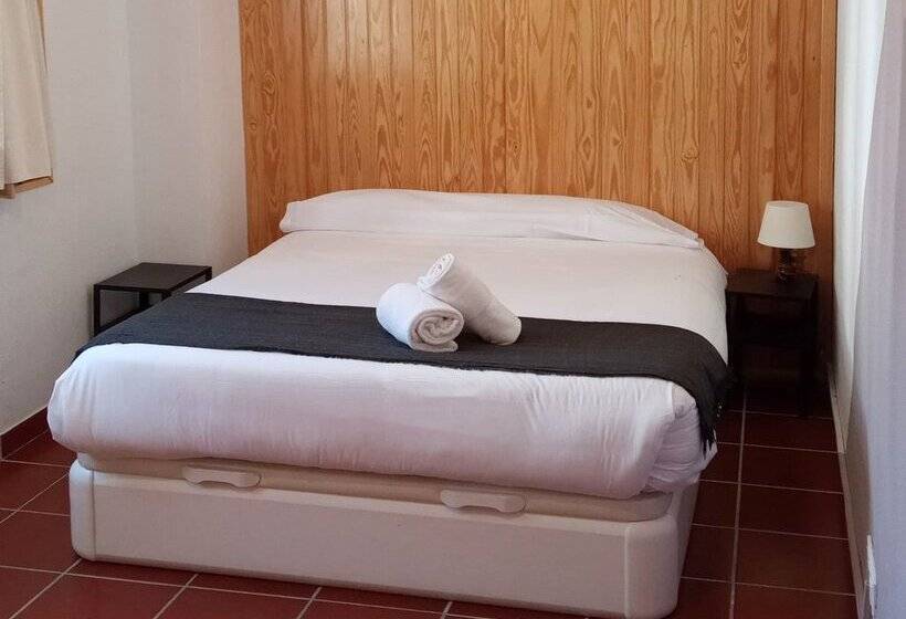 Apartamentos Las Tuyas 3000