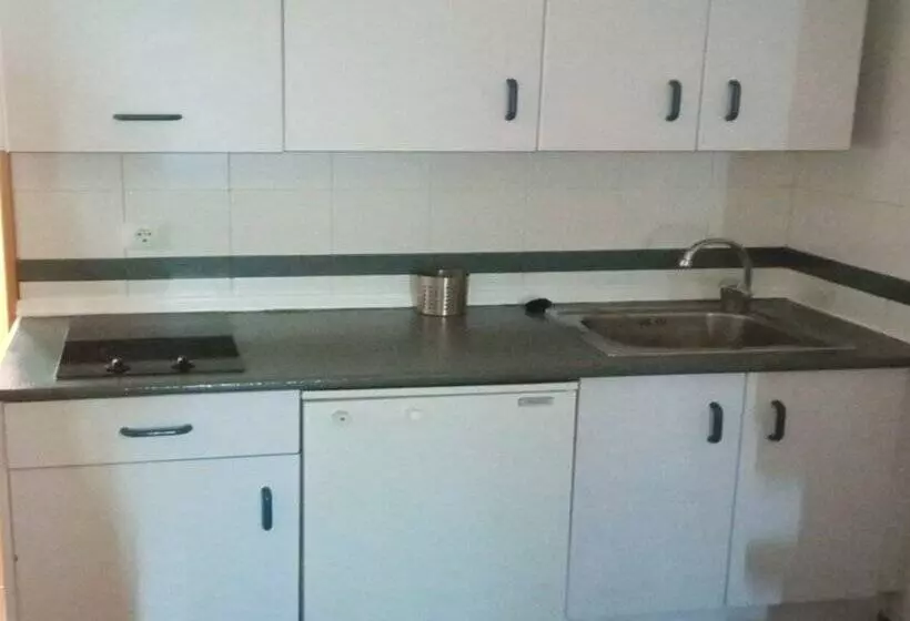 Apartamentos Las Tuyas 3000