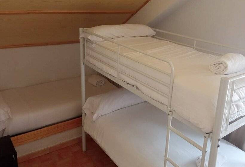 Apartamentos Las Tuyas 3000