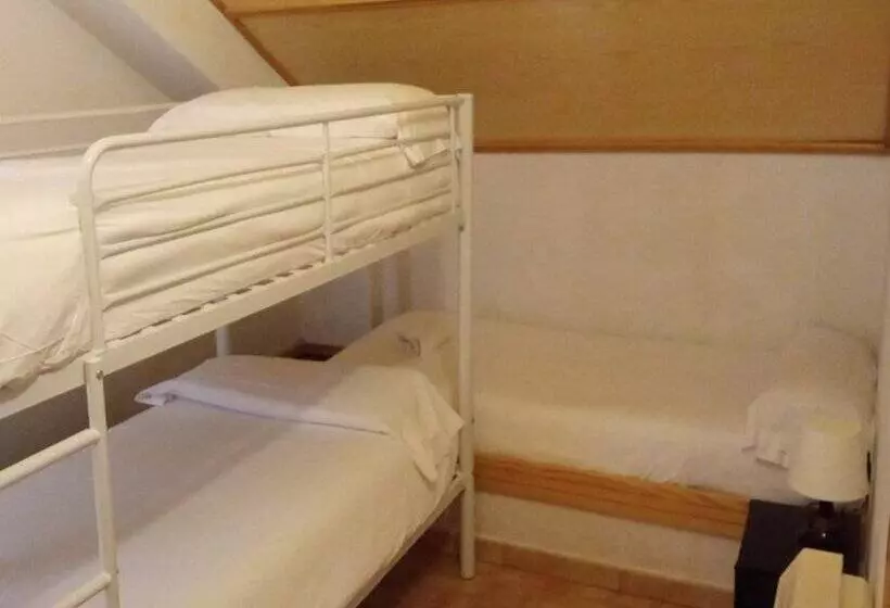 Apartamentos Las Tuyas 3000