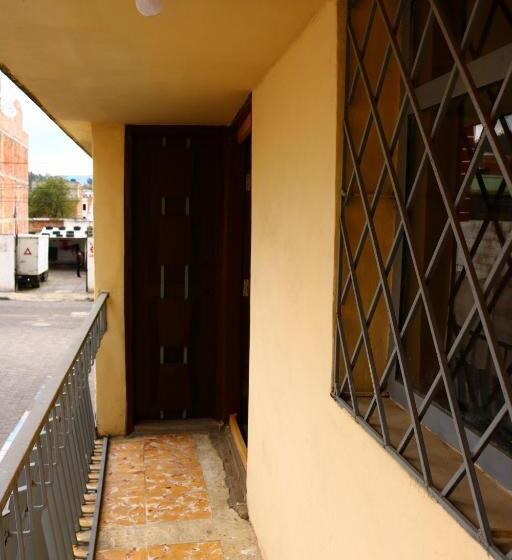 Hostel Hospedaje Los Ponchos