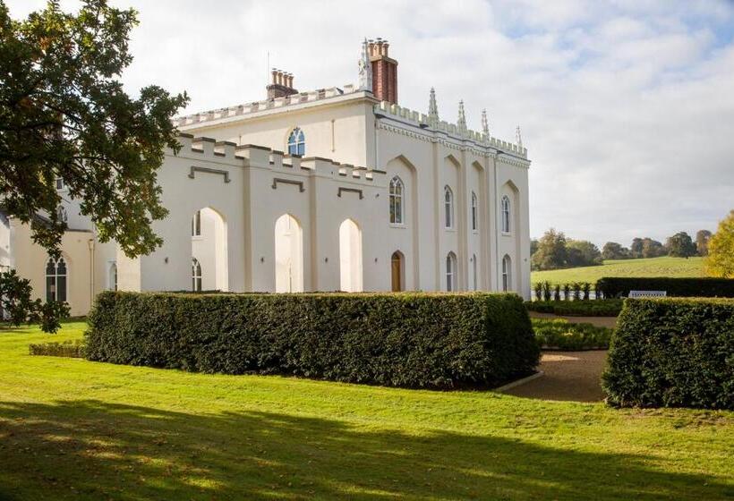 צימר The North Wing   Combermere Abbey