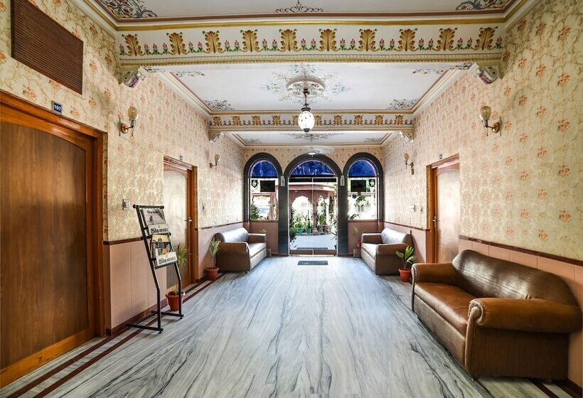 هتل Babu Heritage