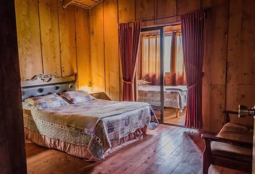 هتل Chalets Los Volcanes