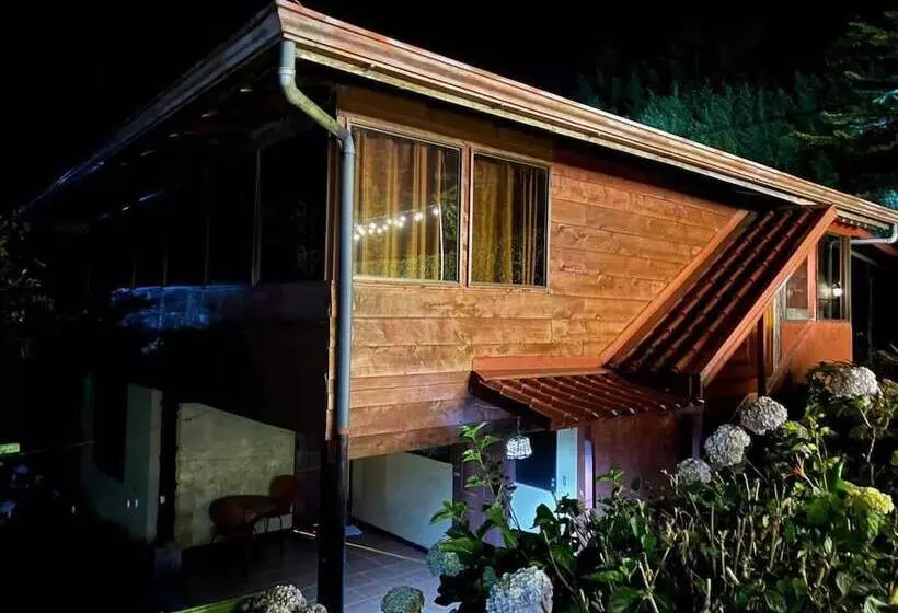 هتل Chalets Los Volcanes