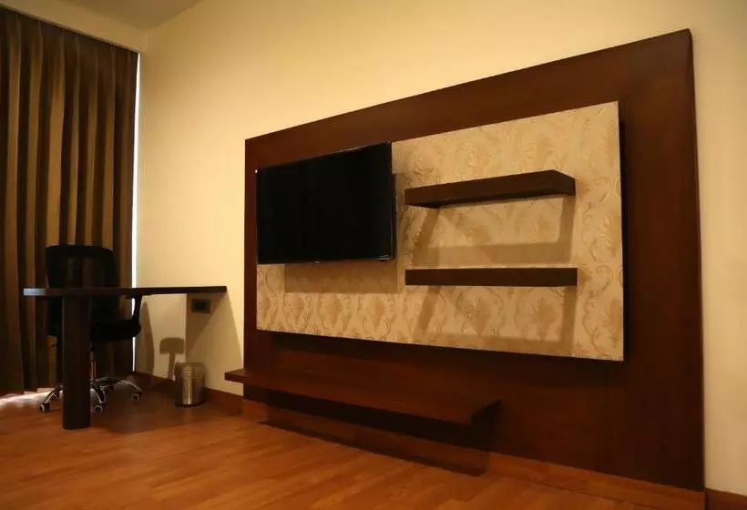Hotel Imperia Suites