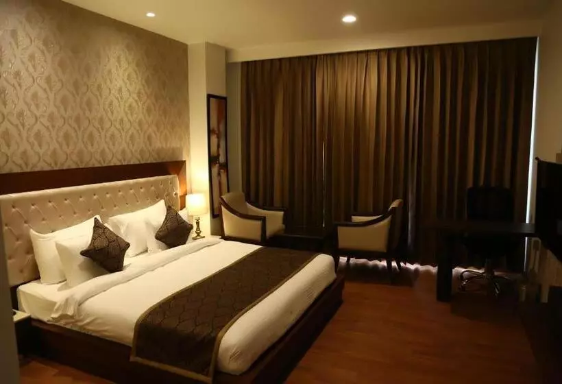 Hotel Imperia Suites
