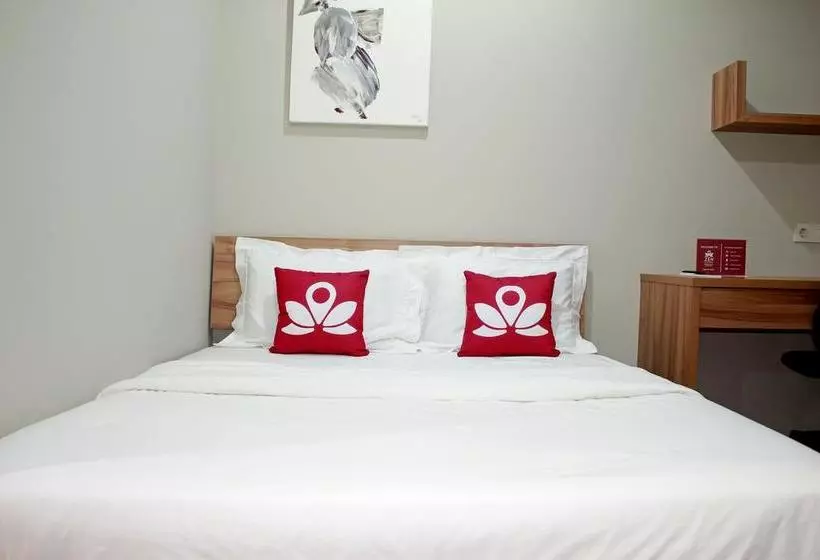 ホテル Zen Rooms Permata 5 Karawaci Syariah