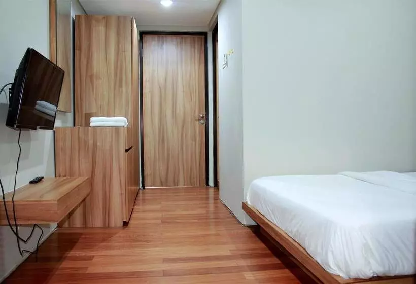 ホテル Zen Rooms Permata 5 Karawaci Syariah