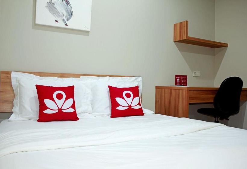 ホテル Zen Rooms Permata 5 Karawaci Syariah