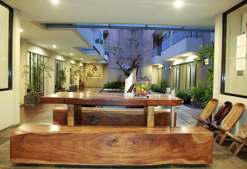 ホテル Zen Rooms Permata 5 Karawaci Syariah