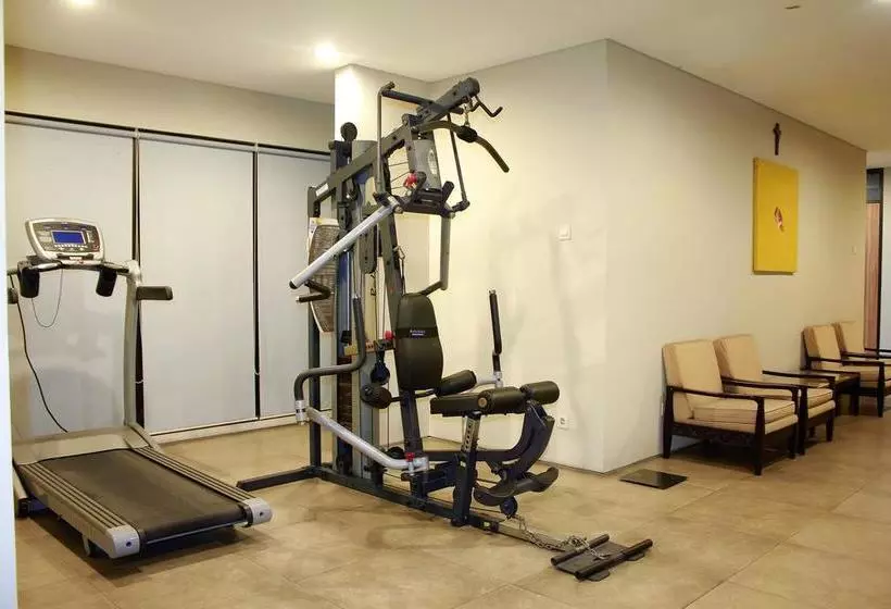 ホテル Zen Rooms Permata 5 Karawaci Syariah
