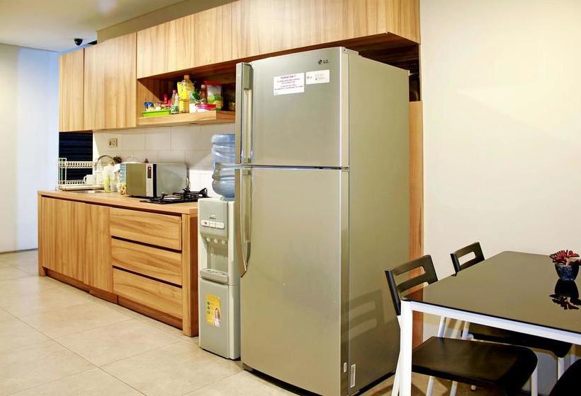 ホテル Zen Rooms Permata 5 Karawaci Syariah