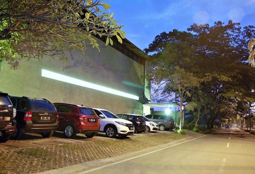 ホテル Zen Rooms Permata 5 Karawaci Syariah