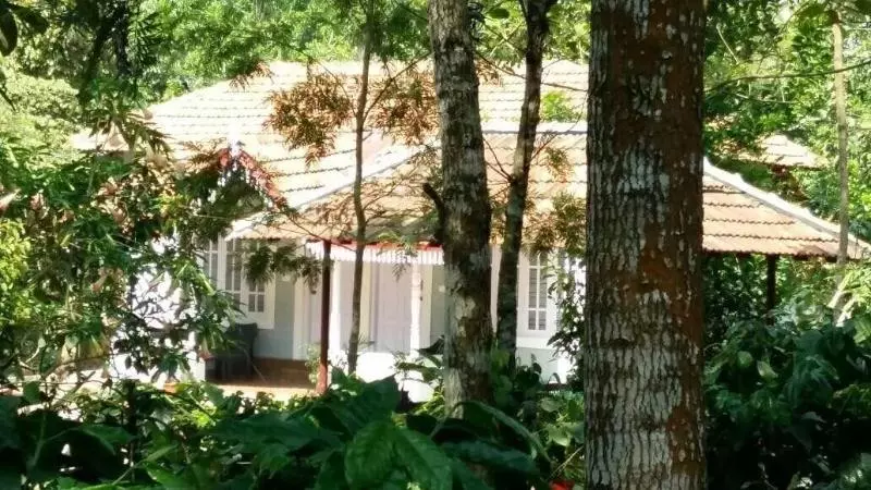Lomakeskus Whispering Woods By Rai Hospitalities