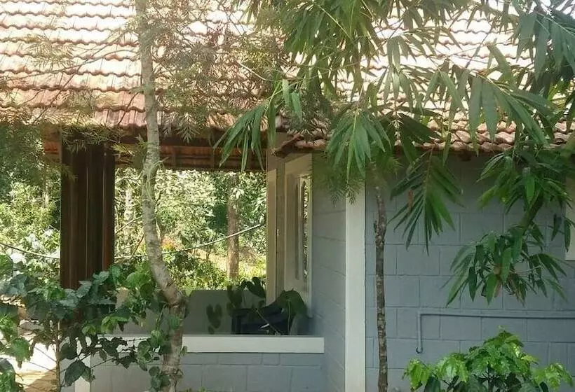 Lomakeskus Whispering Woods By Rai Hospitalities