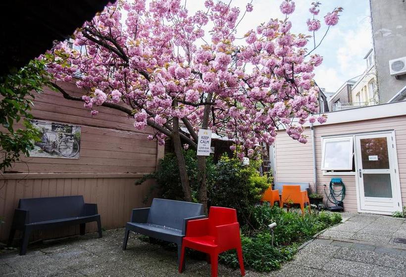 Shelter Jordan Amsterdam Hostel