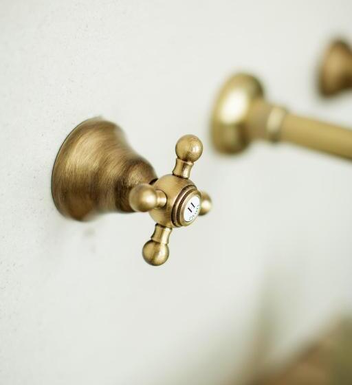 تختخواب و صبحانه Driftwood Guesthouse