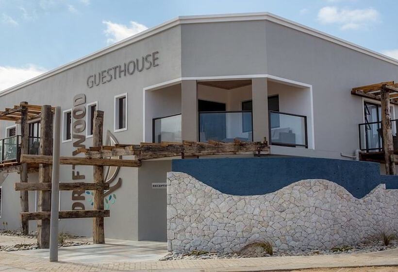 تختخواب و صبحانه Driftwood Guesthouse