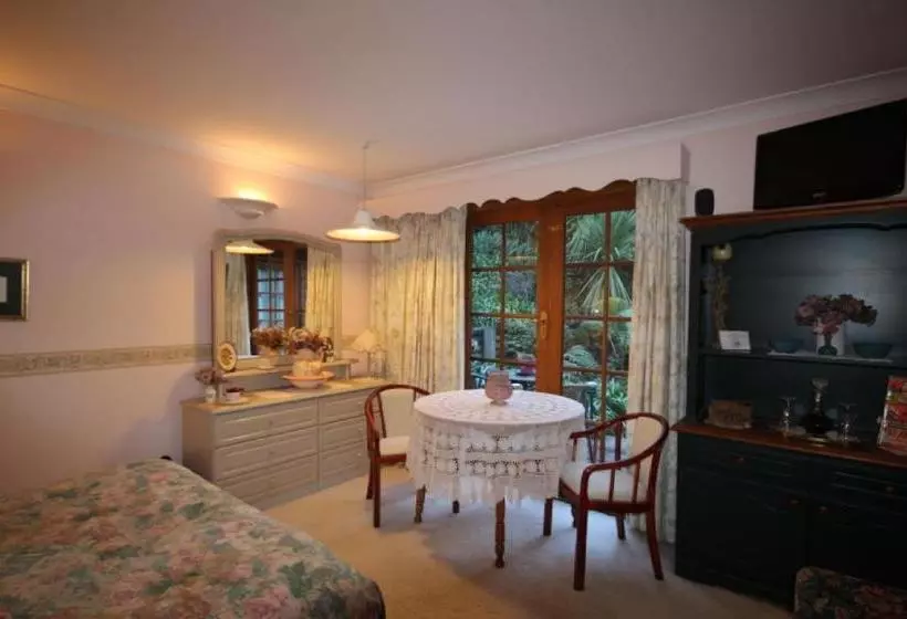 Aamiaismajoitus (B&B) Kalimna - Garden Room