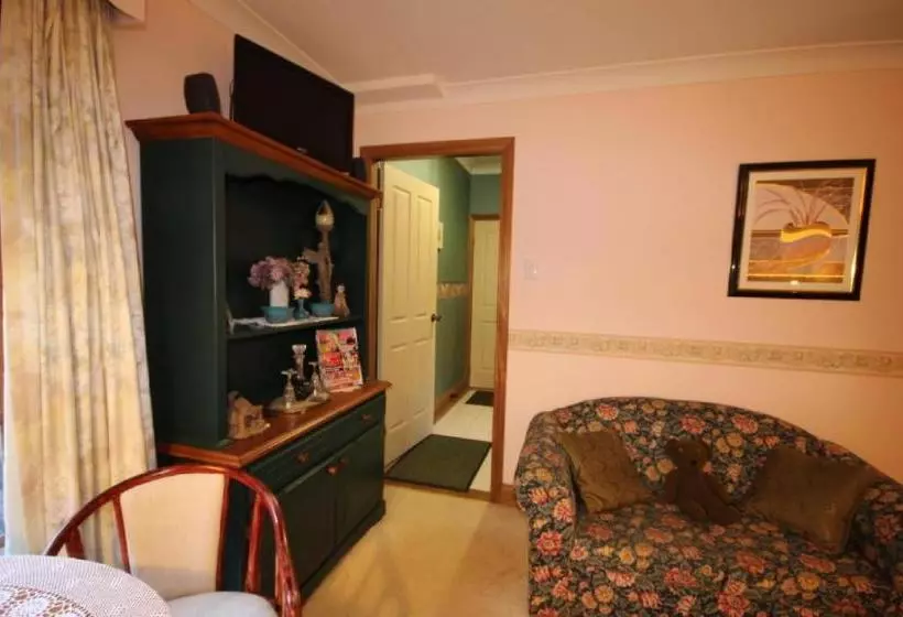 Aamiaismajoitus (B&B) Kalimna - Garden Room