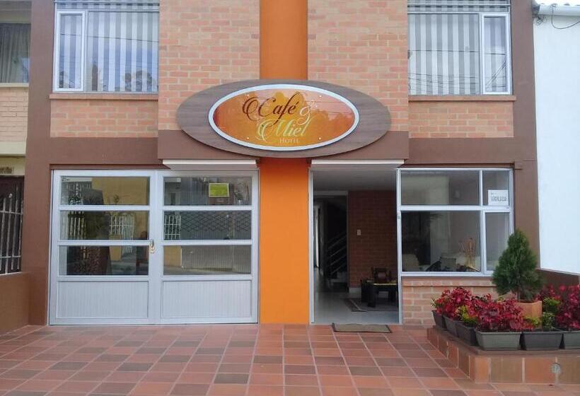 Hotelli Cafe Y Miel