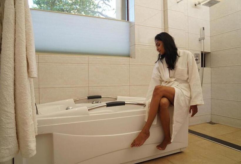 فندق Sooriya Resort & Spa