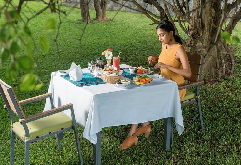 فندق Sooriya Resort & Spa