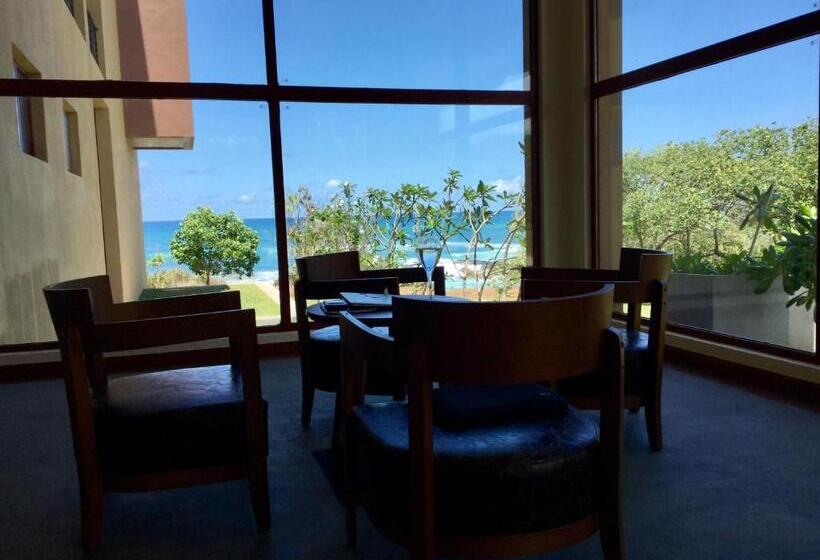 فندق Sooriya Resort & Spa