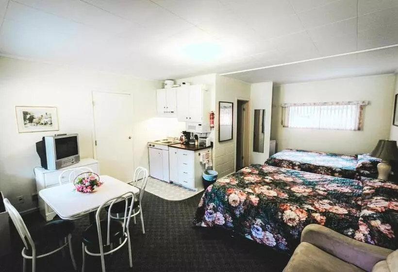 Lomakeskus High Falls Bay Cottages, Camping & Waterpark