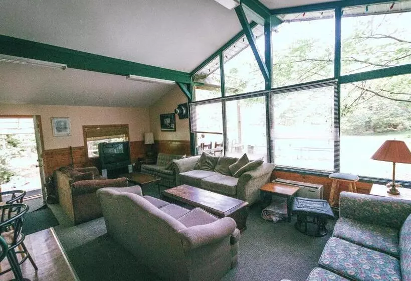 Lomakeskus High Falls Bay Cottages, Camping & Waterpark