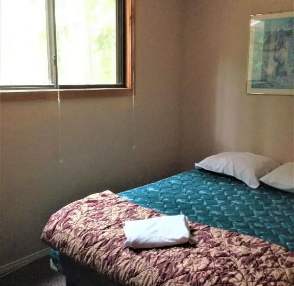 Lomakeskus High Falls Bay Cottages, Camping & Waterpark