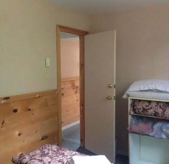 Lomakeskus High Falls Bay Cottages, Camping & Waterpark