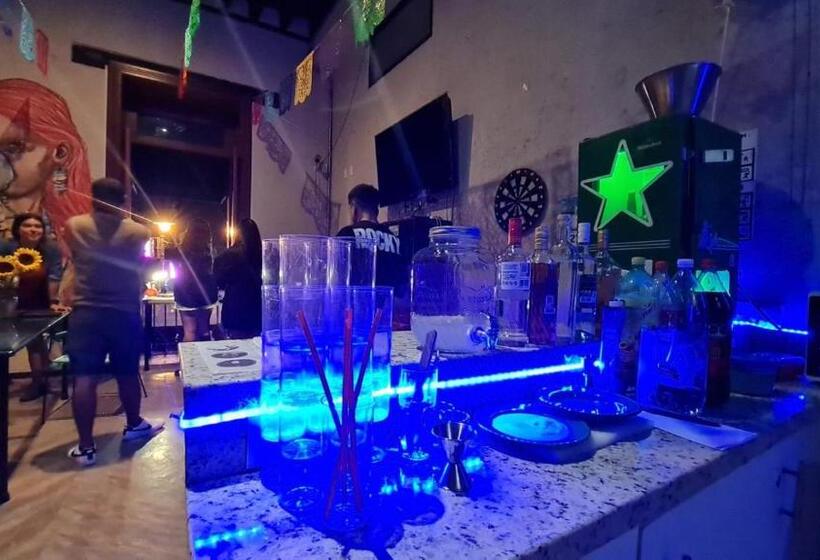 Hostal Mexiqui Zocalo   Hostel