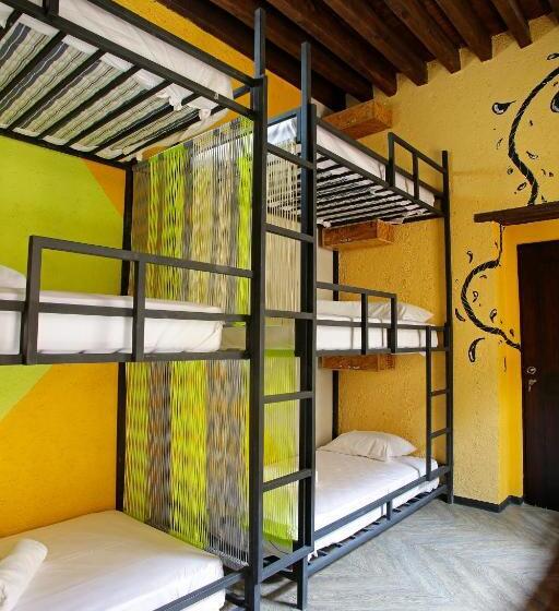 Hostal Mexiqui Zocalo   Hostel