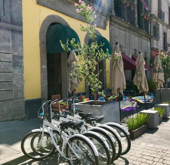 Hostal Mexiqui Zocalo   Hostel
