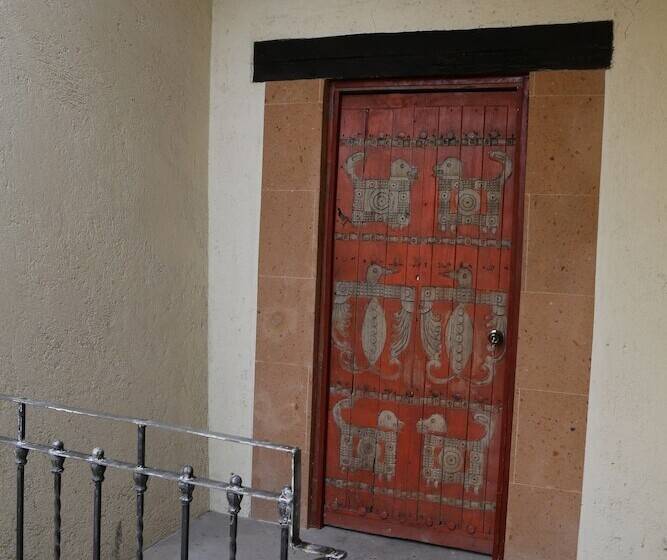 Hostal Mexiqui Zocalo   Hostel