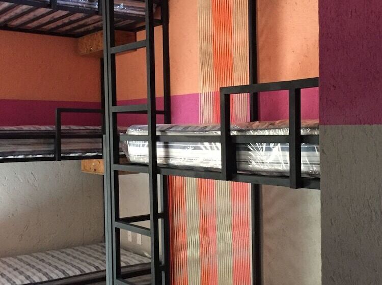 Hostal Mexiqui Zocalo   Hostel